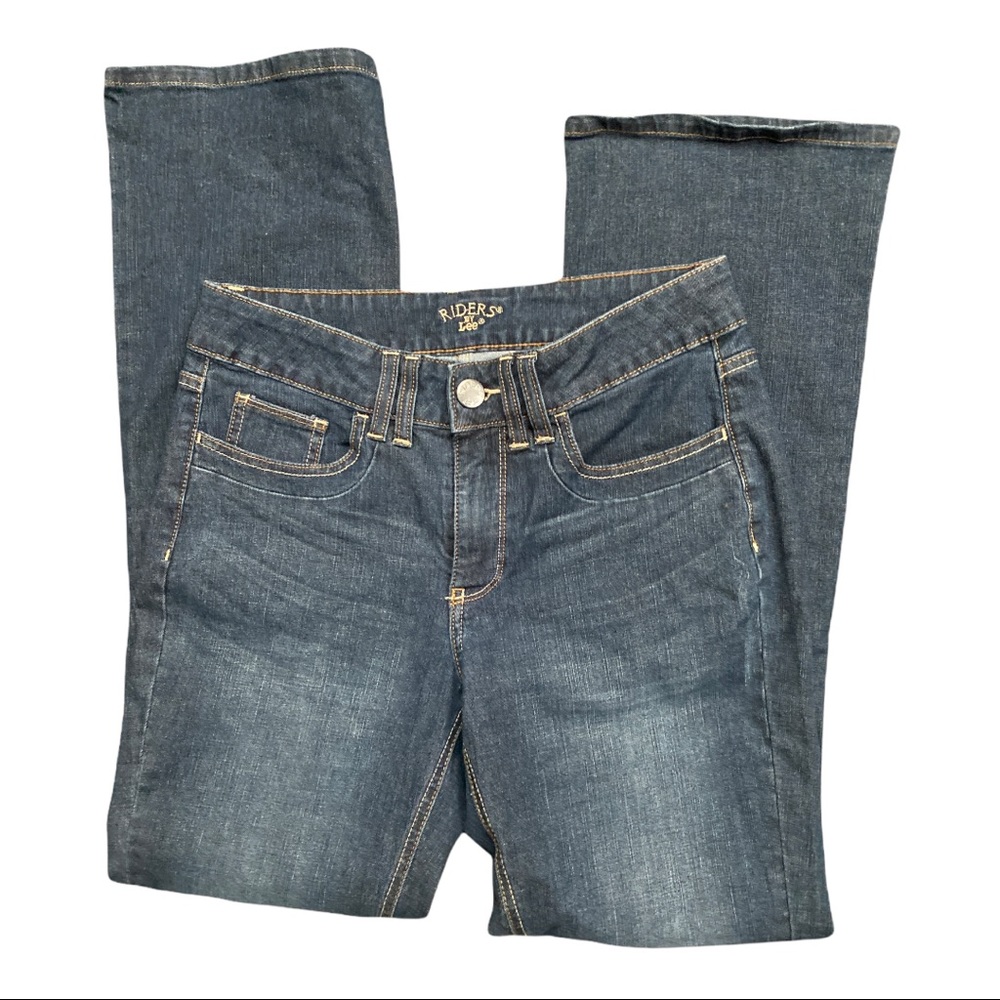 Lee Rider jeans size eight medium in excellent condition!